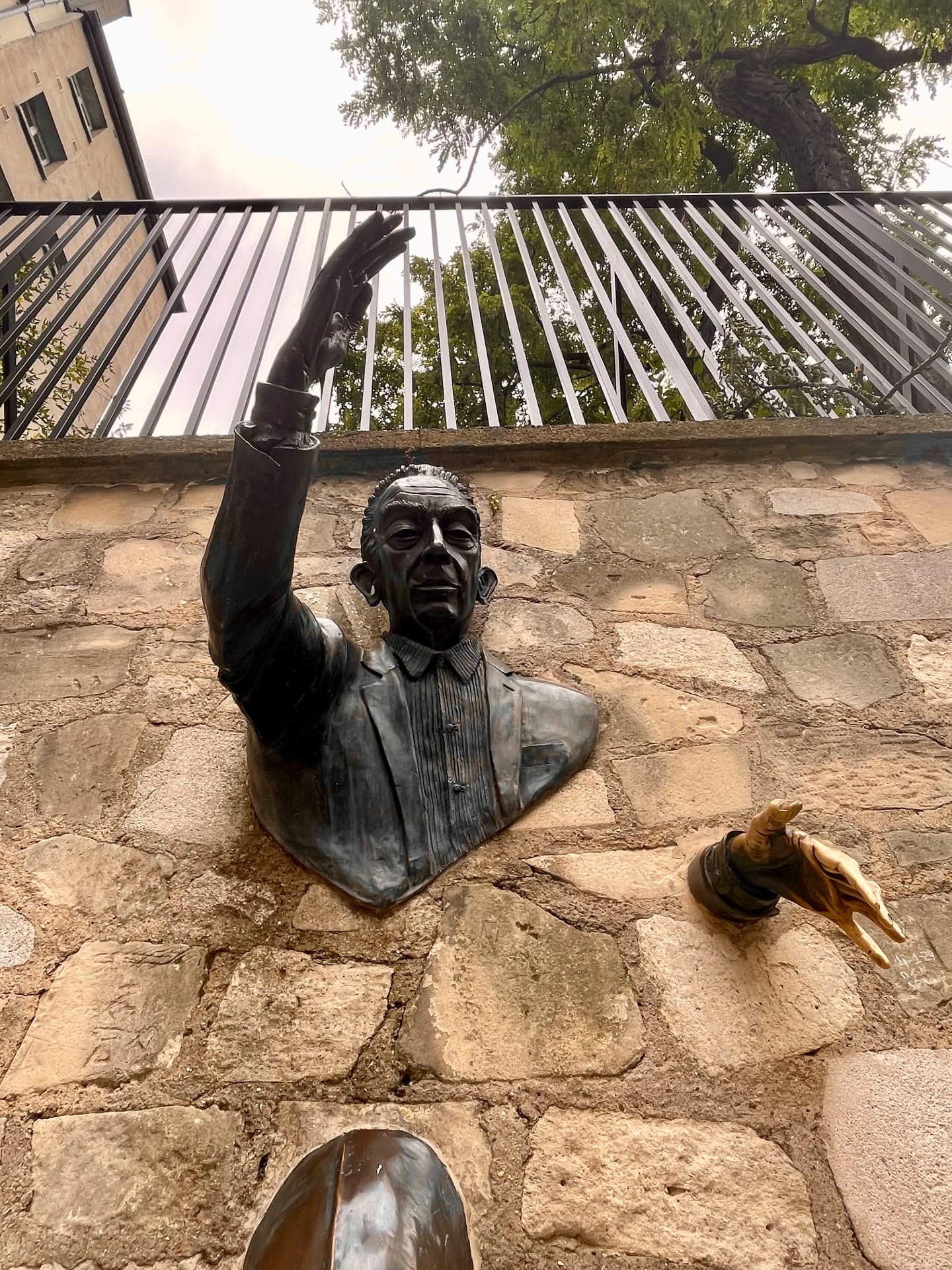 Le Passe-Muraille statue, Montmartre